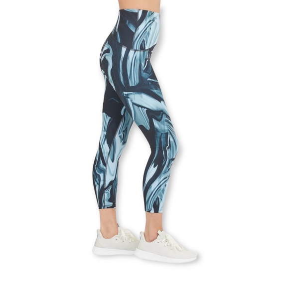 Spanx Booty Boost Active 7/8 Leggings in Marble - Picture 3 of 8